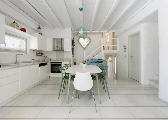 Paros Golden Vacation كريس أكتي