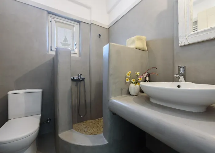 Paros Golden Vacation بيت للعطل