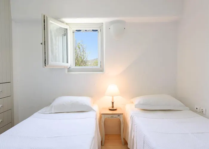 Paros Golden Vacation Chrisi Akti (Paros)